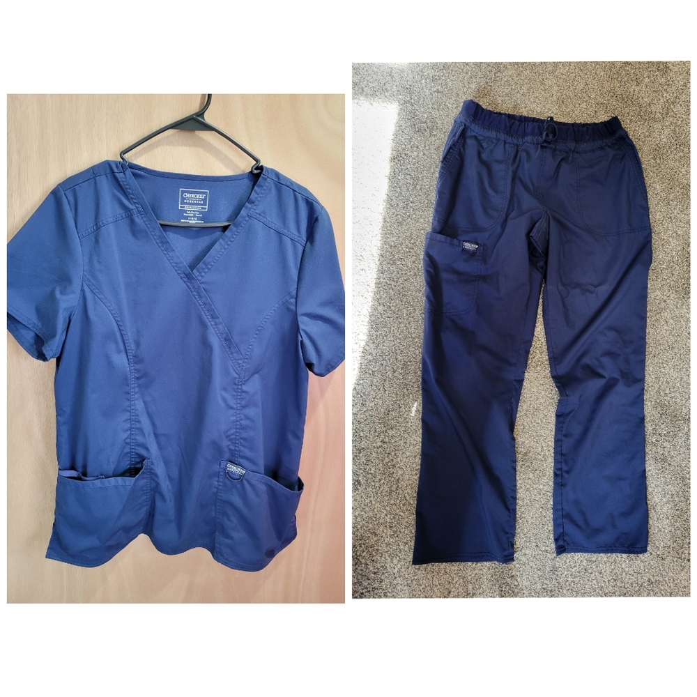 Cherokee women's scrubs set, navy, size large top and bottoms